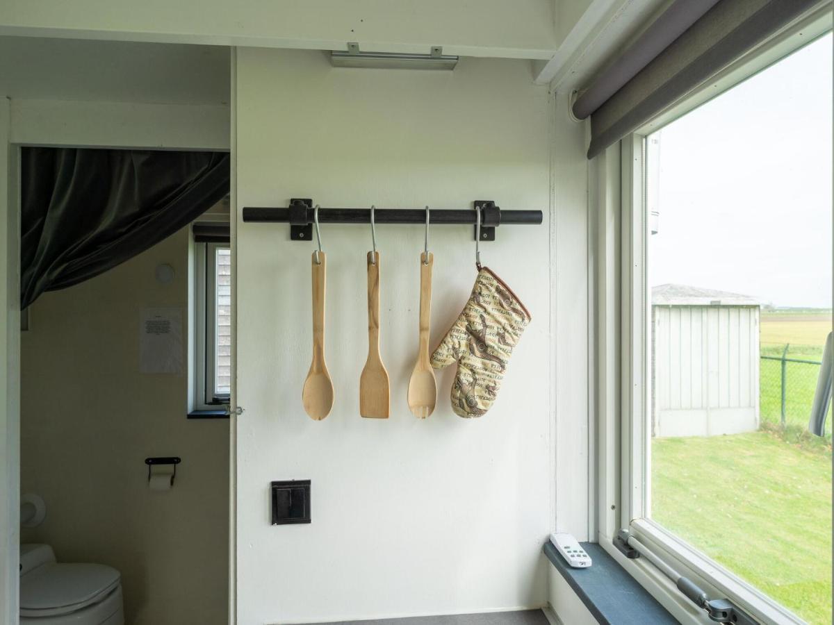 Holiday Home In Burgerbrug Near The Beach 외부 사진